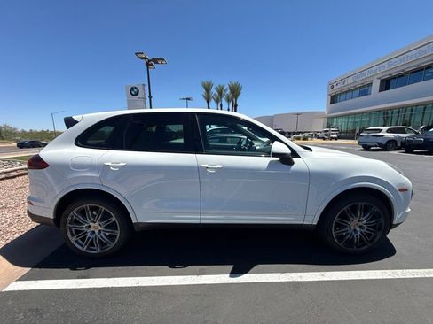 Used 2017 Porsche Cayenne Platinum Edition AWD/4WD image 6