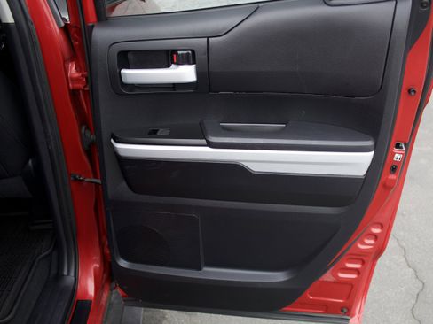 Used 2017 Toyota Tundra SR5 w/ TRD Off Road Package image 29