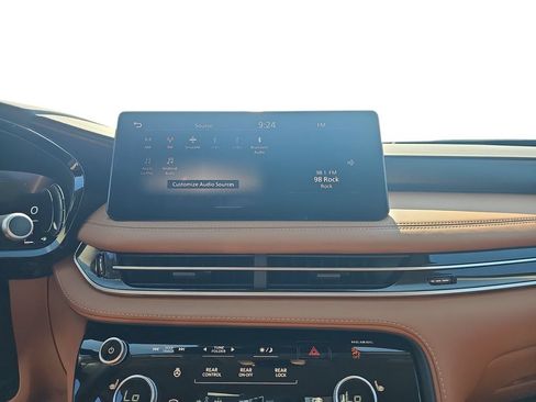 Used 2025 INFINITI QX60 Sensory AWD/4WD image 21