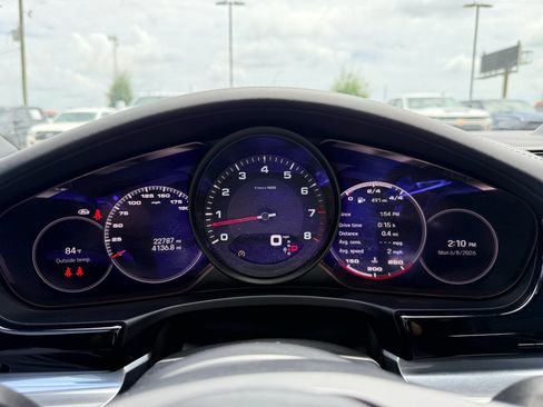 Used 2023 Porsche Panamera RWD image 35