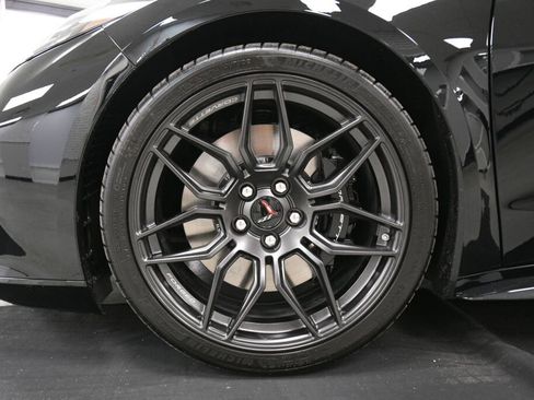 Used 2024 Chevrolet Corvette Z06 image 12