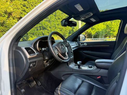 Used 2014 Jeep Grand Cherokee Limited AWD/4WD image 12