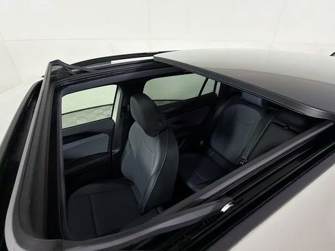 New 2026 Volkswagen Tiguan SE R-Line image 14