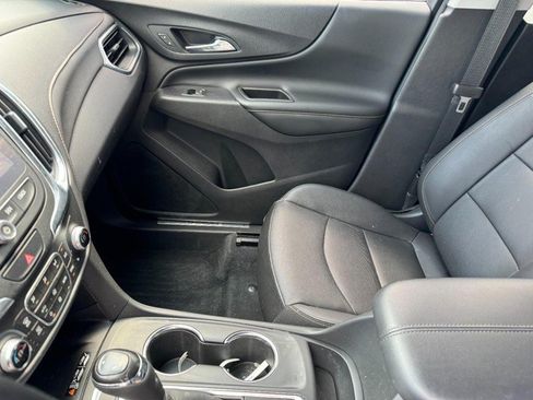Used 2020 Chevrolet Equinox Premier AWD/4WD image 14