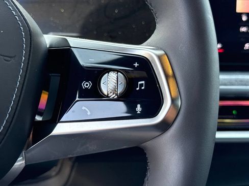 Certified 2024 BMW i7 eDrive50 w/ M Sport Package RWD image 24