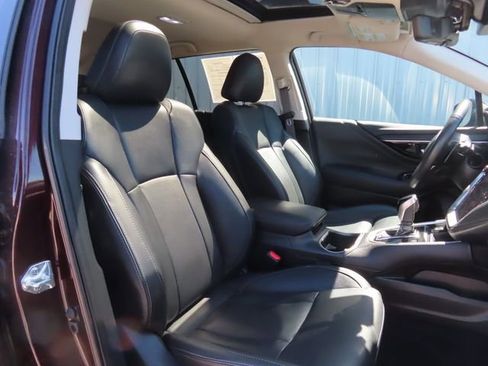 Used 2024 Subaru Outback Touring AWD/4WD image 28