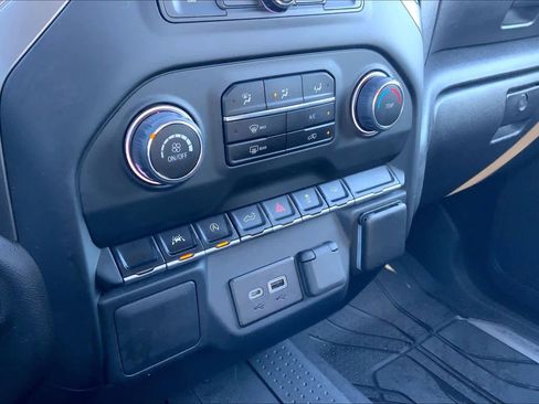 Certified 2022 Chevrolet Silverado 1500 Custom image 33