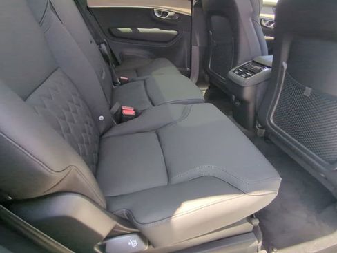 New 2025 Volvo XC90 B6 Plus w/ Protection Package Premier image 16