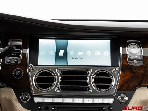 Used 2015 Rolls-Royce Wraith image 25