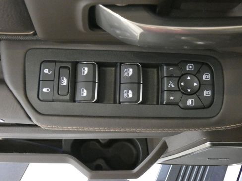 New 2026 RAM 2500 Limited AWD/4WD image 30