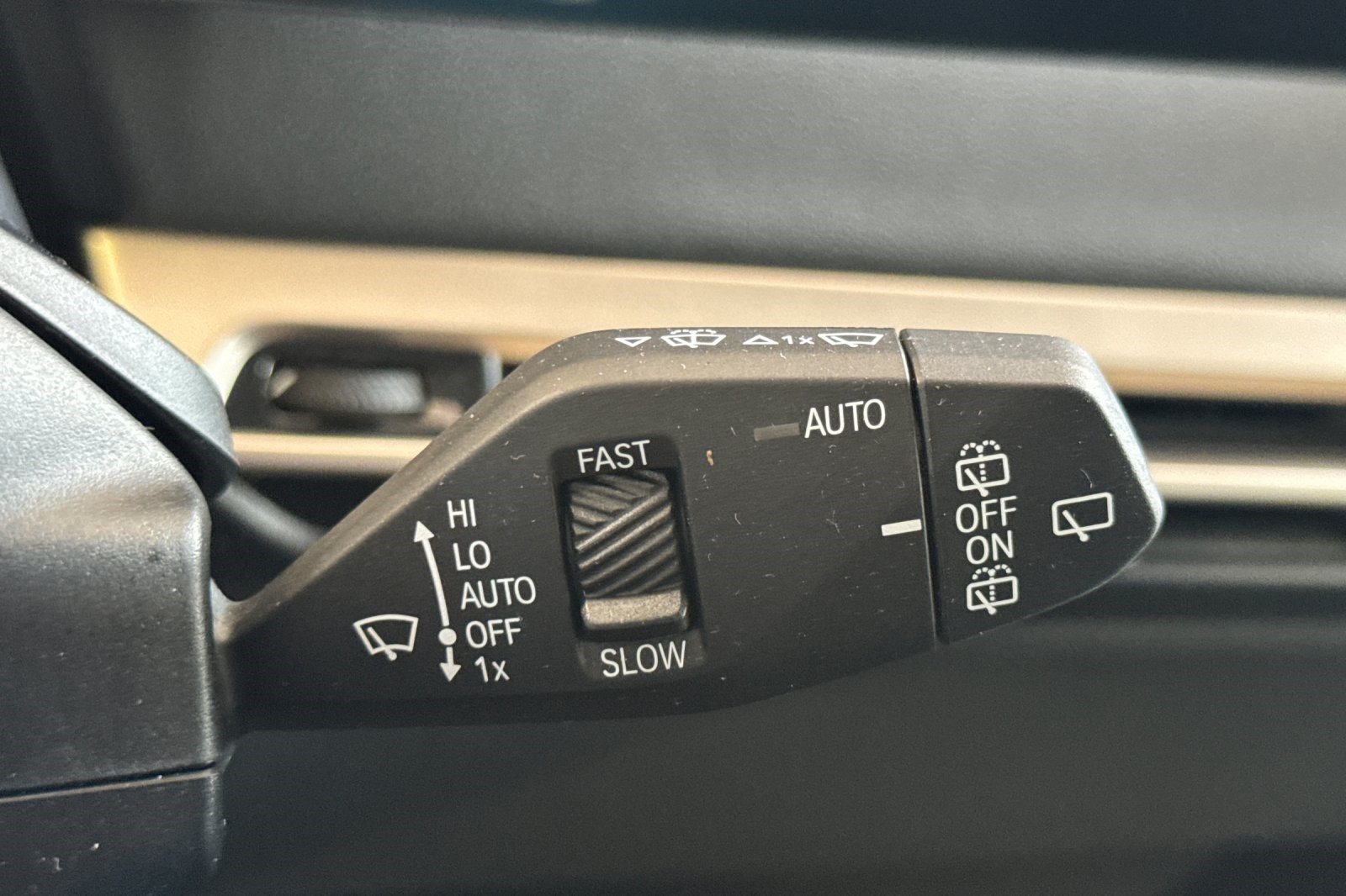 Certified 2023 BMW iX xDrive50 w/ Sport Package AWD/4WD image 35