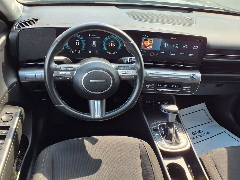 Used 2025 Hyundai Kona SEL AWD/4WD image 7