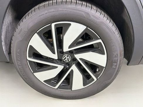 Used 2025 Volkswagen Atlas SE FWD image 33
