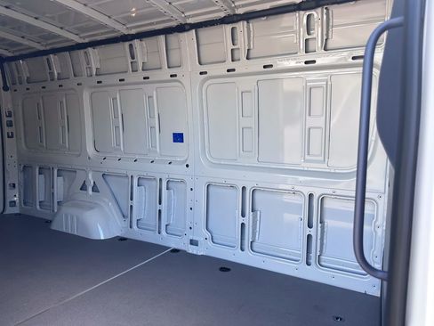 New 2025 Mercedes-Benz Sprinter 2500 image 26