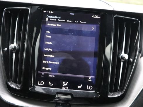 Used 2018 Volvo XC60 T8 R-Design w/ Convenience Package image 21