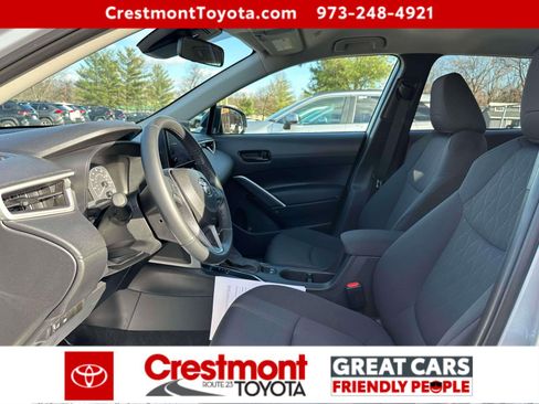Certified 2025 Toyota Corolla Cross LE image 16
