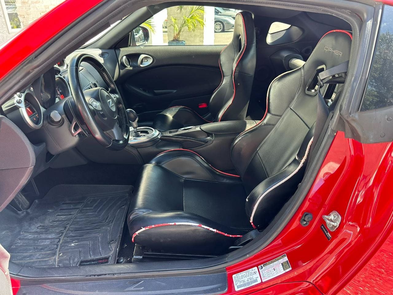 Used 2014 Nissan 370Z Coupe RWD image 23