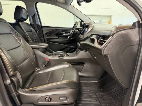 Used 2022 GMC Terrain AT4 w/ Infotainment Package II image 28