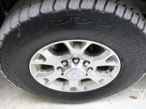 Used 2024 RAM 3500 Laramie AWD/4WD image 29