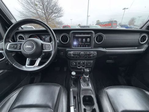 Used 2020 Jeep Wrangler Unlimited Sahara image 14