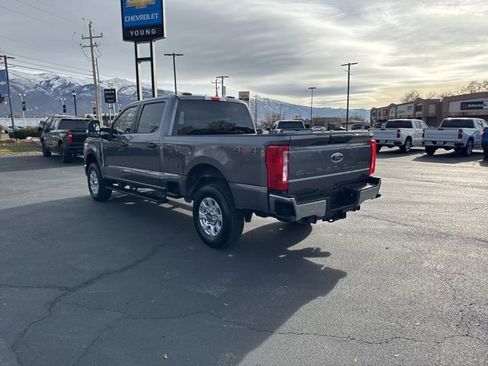 Used 2024 Ford F250 XLT image 5