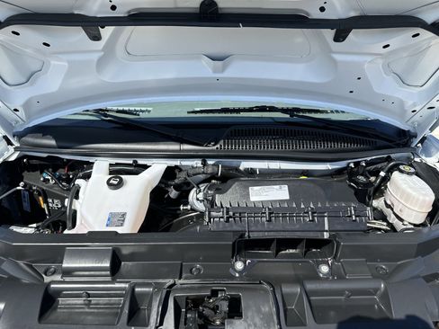 Used 2024 GMC Savana 2500 w/ Driver Convenience Package image 16