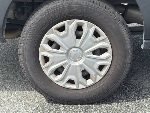 Used 2024 Ford Transit 350 XLT RWD image 17