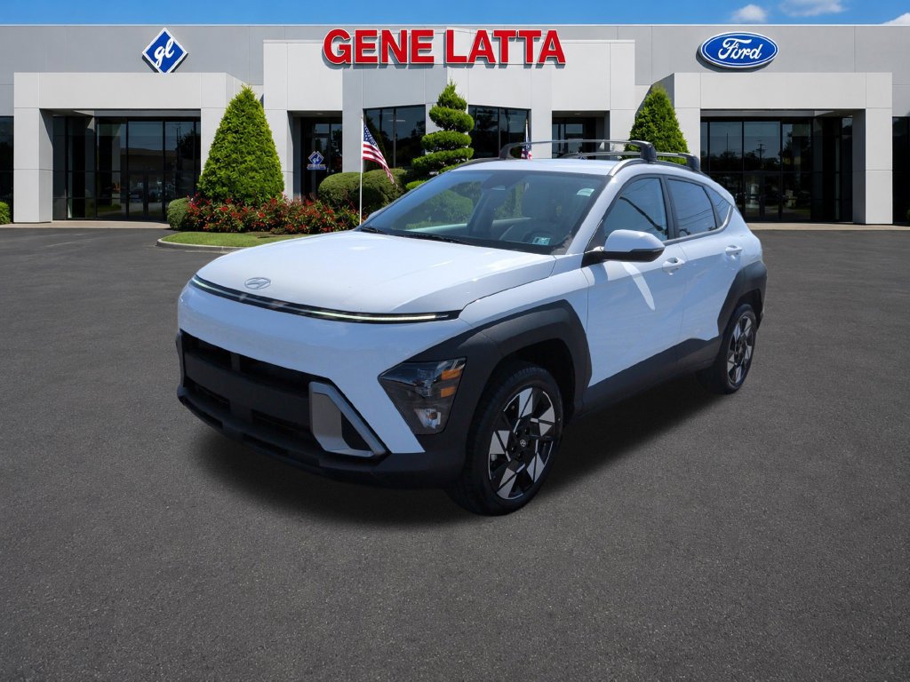 Used 2024 Hyundai Kona SEL AWD/4WD image 3