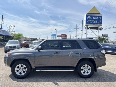 Used 2022 Toyota 4Runner SR5 image 4