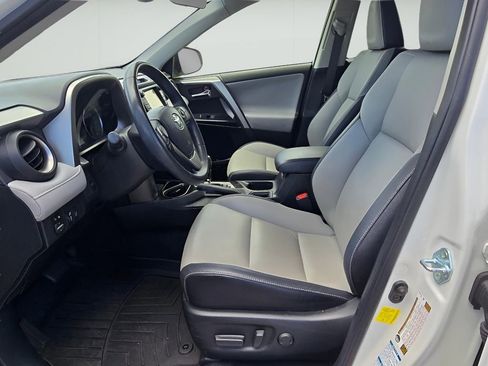 Used 2018 Toyota RAV4 Limited w/ Advanced Technology Package AWD/4WD image 9
