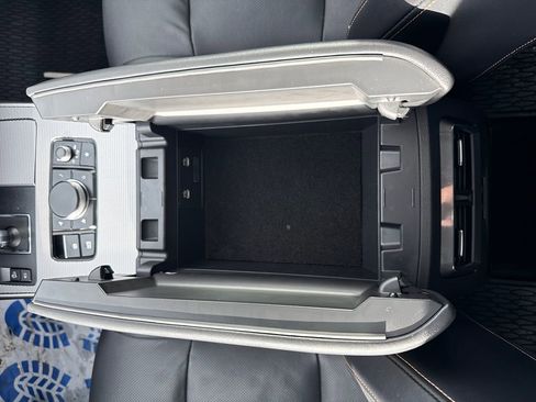 Used 2024 MAZDA CX-90 Plug-In Hybrid w/ Premium Plus image 26