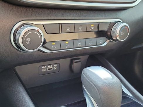 Certified 2024 Nissan Altima 2.5 SV image 30