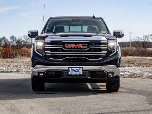 Used 2025 GMC Sierra 1500 SLT w/ SLT Premium Package image 5