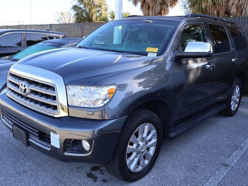 Used 2016 Toyota Sequoia Platinum image 2
