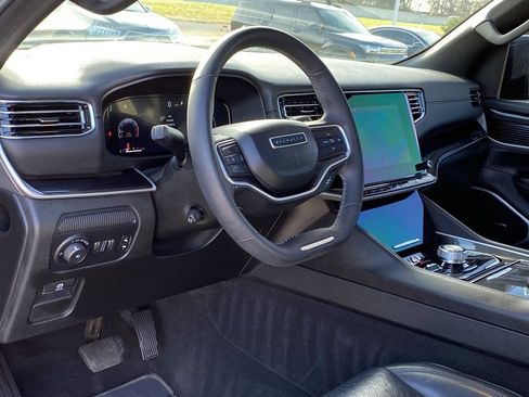 Used 2024 Jeep Wagoneer PREMIUM GROUP w/ Premium Group I image 10