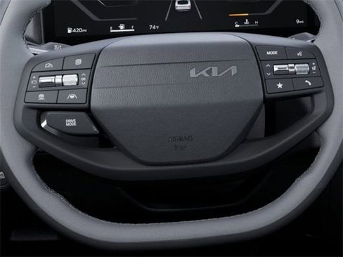 New 2025 Kia K4 EX image 27