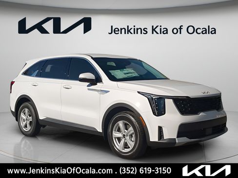 New 2026 Kia Sorento LX FWD image 9