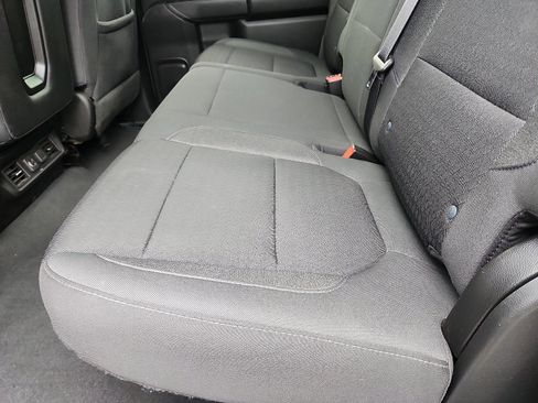 Used 2021 Chevrolet Silverado 1500 LT image 25