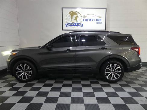 Used 2020 Ford Explorer ST w/ Premium Technology Package AWD/4WD image 7