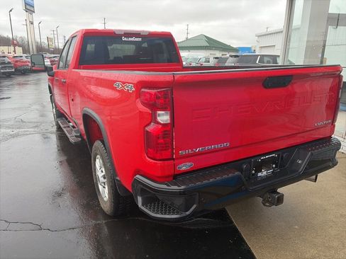 Used 2024 Chevrolet Silverado 2500 Custom w/ Custom Value Package AWD/4WD image 11