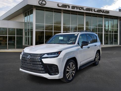 New 2026 Lexus LX 600 4WD w/ Luxury Package image 4