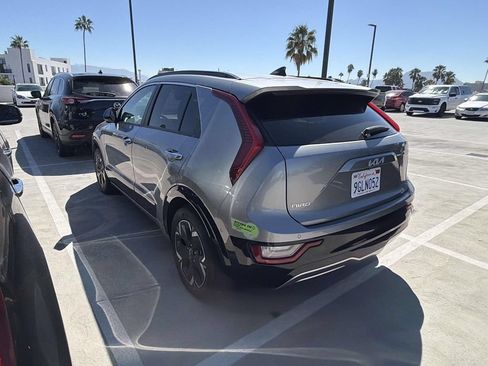 Used 2023 Kia Niro Wave FWD image 19