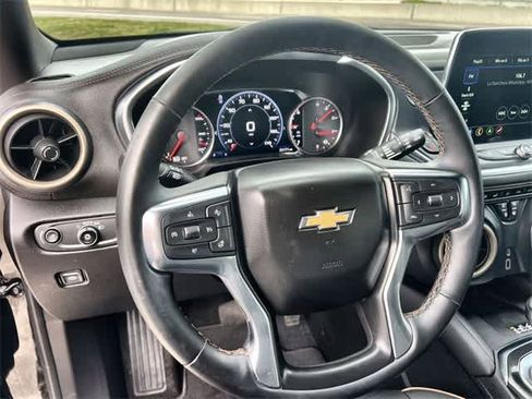 Used 2023 Chevrolet Blazer Premier w/ Enhanced Convenience Package image 17