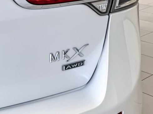 Used 2013 Lincoln MKX AWD image 28