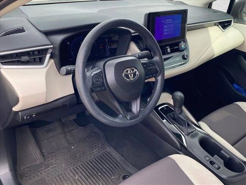 Used 2026 Toyota Corolla LE FWD image 12