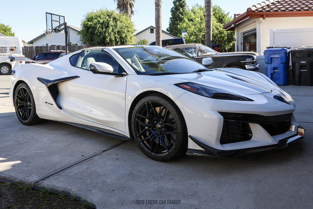 Used 2025 Chevrolet Corvette Z06 w/ Z07 Performance Package RWD image 11
