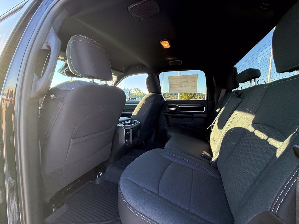 New 2026 RAM 2500 Big Horn AWD/4WD image 24