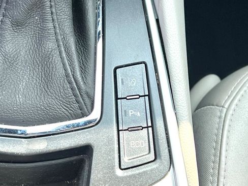 Used 2014 Cadillac SRX Luxury w/ Driver Awareness Package image 29