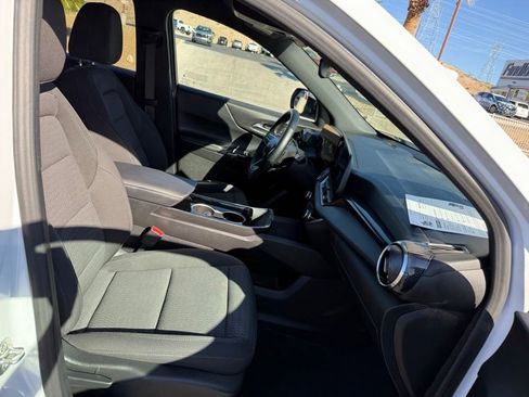 Used 2025 Chevrolet Equinox LT image 13