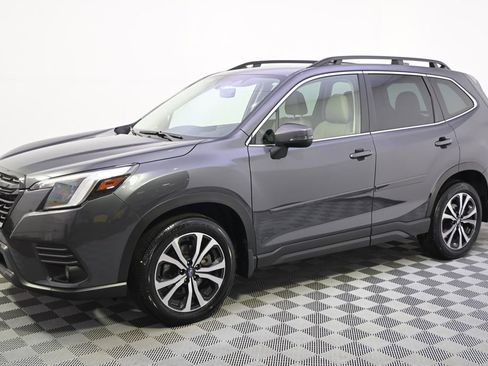 Used 2023 Subaru Forester Limited AWD/4WD image 2
